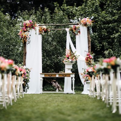 How Should You Prepare Your Landscape for an Outdoor Wedding or Event?